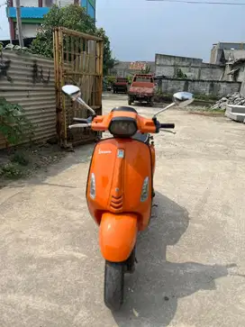 Dijual Vespa Sprint 3V 2015