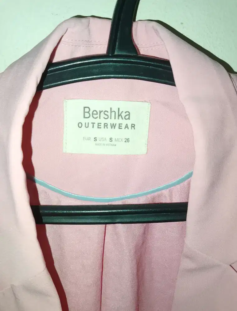 Blazer Wanita Cantik