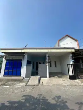 DISEWAKAN/ DIKONTRAKKAN 1 UNIT RUMAH BISA UNTUK USAHA (Warung)