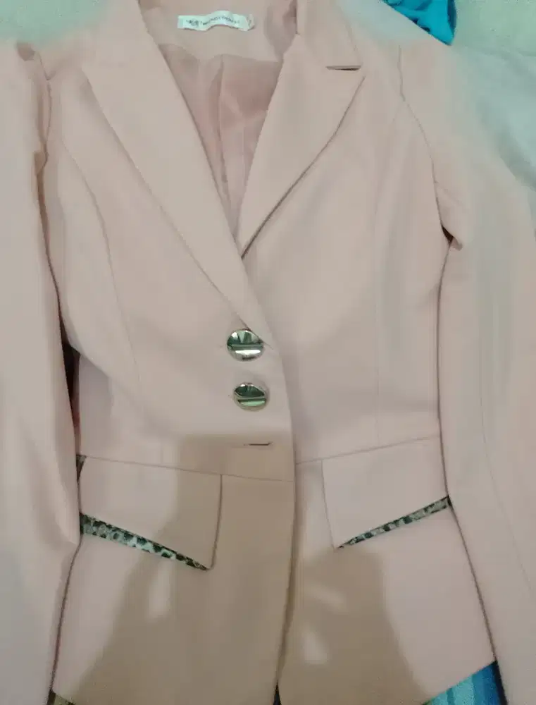 Blazer Wanita Salem