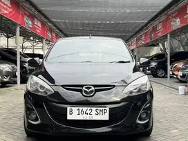 Mazda 2 RZ Matic AT 2012 keyless