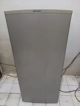 Dijual kulkas 1pintu normal siap pakai nominus harga nett merek AQUA