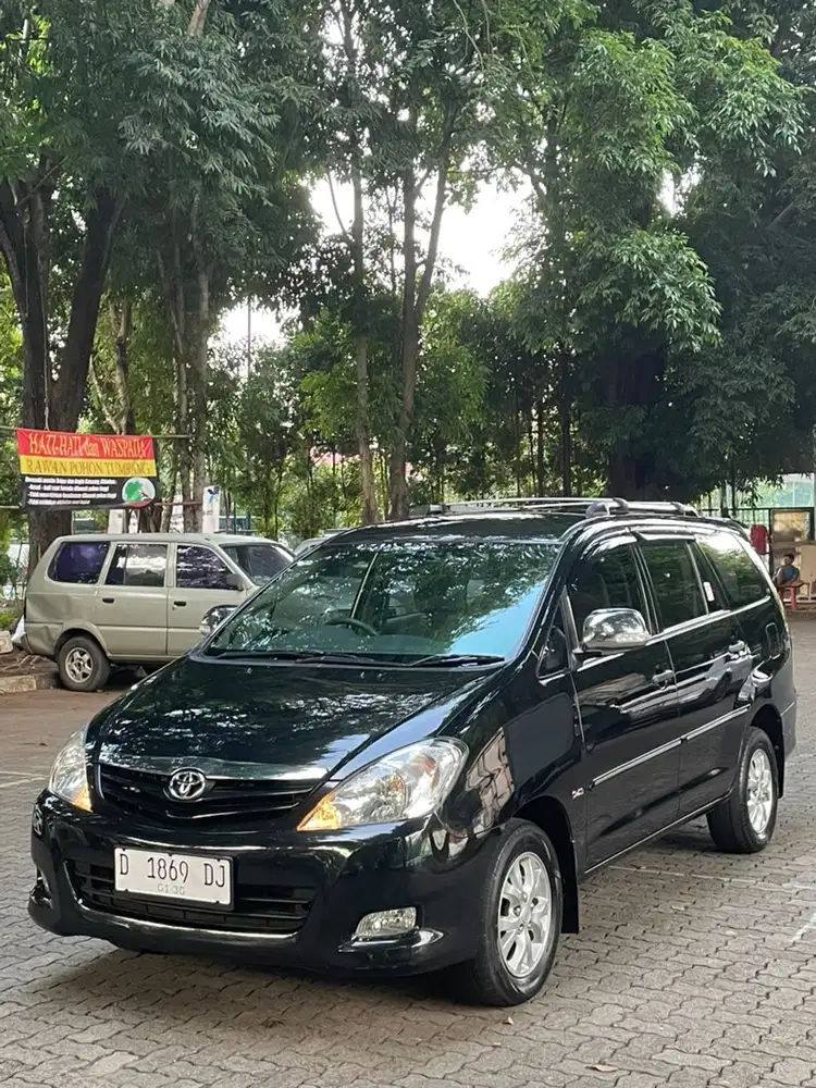 KM 28rb Toyota Innova Diesel E Manual 2010
