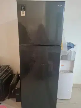Kulkas 2 Pintu merk Aqua