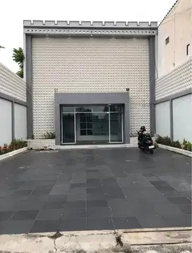 Disewakan Gedung cocok untuk kantor /Gudang