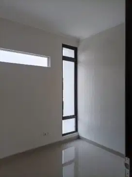 Dijual rumah siap huni di perumahan metland
