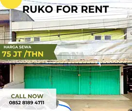 Ruko gandeng 2 di jalan utama disentral pasar bisnis cikarang