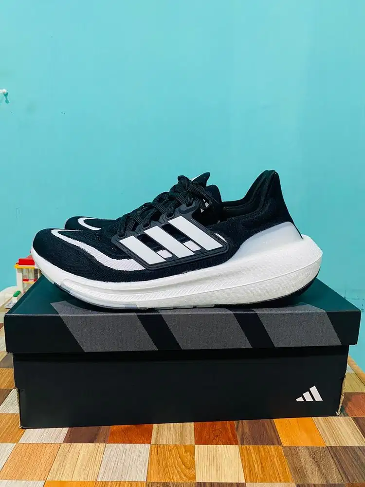 Adidas ultraboost light