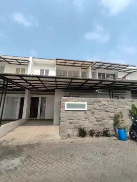 De casa residence lakarsantri, semifurnish, siap huni
