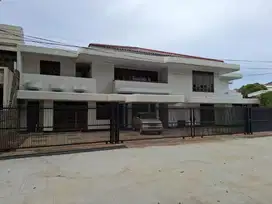 Disewakan rumah cocok untuk kantor maupun  gudang sunter