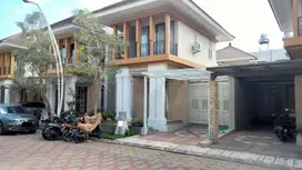 Rumah dengan kolam renang di perum Vasana Residence sleman yogyakarta