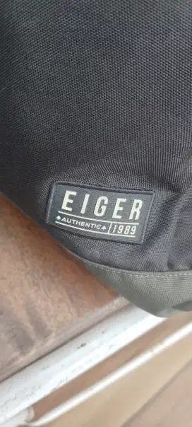 GRATISS!!! TAS EIGER WARNA BLACK