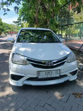 Toyota Etios Valco Tom's 2016