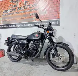 Seperti baru! KAWASAKI W175 BLACK STYLE 2025 W175SE W 175 SE W175 SE