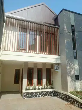 Rumah Bagus Siap Huni  Dalam Cluster Di Jagakarsa Jaksel