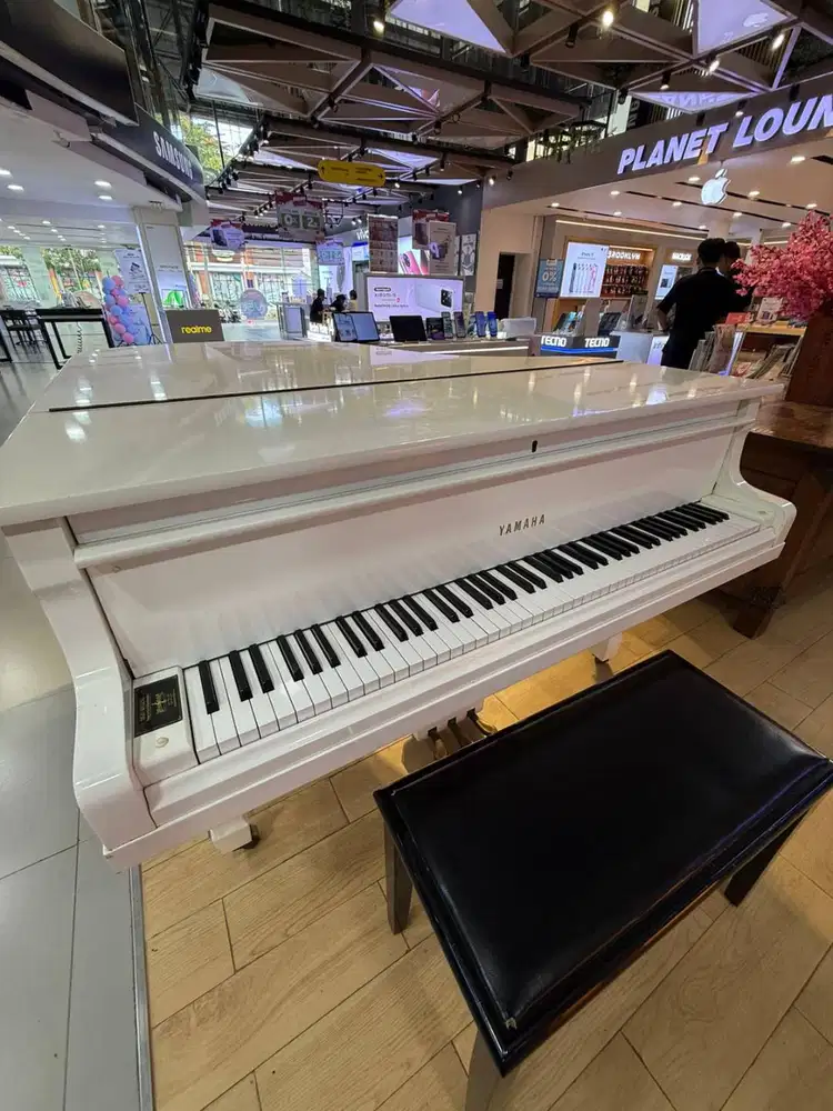 PIANO GRAND YAMAHA G5 WHITE