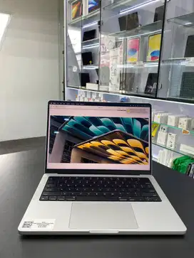 FLASHSALE! FULLSET MACBOOK PRO 2024 M4 16/512 GB