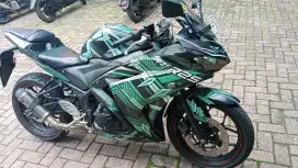 YAMAHA R25 KM Masih 5000 an