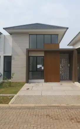 WTS Rumah Citra Garden Serpong Posisi Depan Taman Siap Huni
