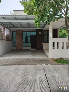 Disewakan Rumah Hook di Villagio Citraraya