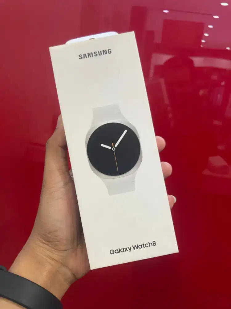 SAMSUNG WATCH 8 40MM