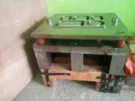 Dais / Mould Food Tray