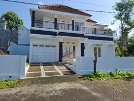 Rumah Pojok siap huni