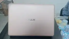 laptop asus x441MA