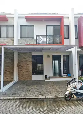 DiSEWAkan Rumah Green Lake City Cluster ASIA - Sudah Renovasi