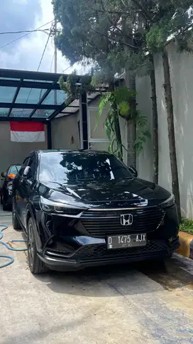 Honda HRV SE 2022 km 6rb antik siap pakai
