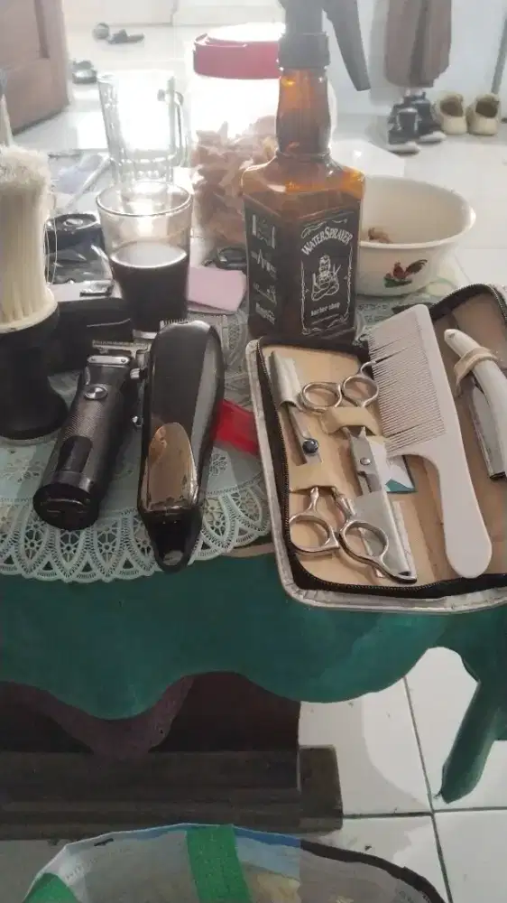 Jasa potong rambut panggilan