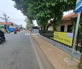 Dijual Rumah Posisi Hook dan Tusuk Sate untuk usaha di Kejaksaan Raya