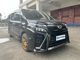 [OLX MOBBI]DP RENDAH Toyota Voxy 2.0 Bensin-AT 2018 NRS B