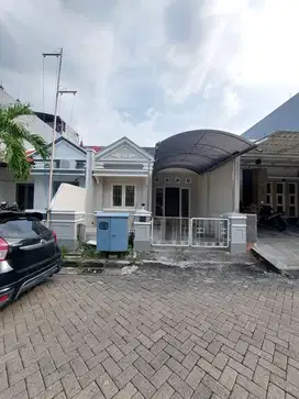 Dijual rumah siap huni 1 lantai Pakuwon City