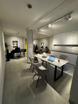 DIJUAL RUMAH 3 LANTAI STRATEGIS DI SUNTER (DJ)