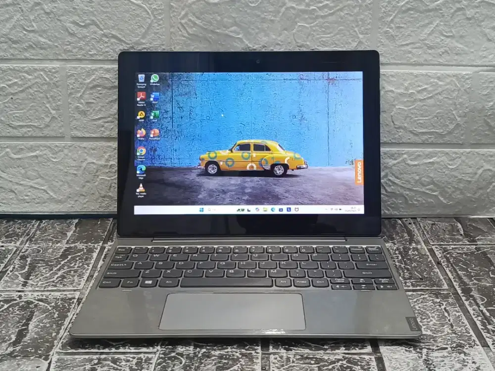 Type Lenovo D330 2-in 1 Processor Celeron N4020 Ram 8GB SSD 128GB