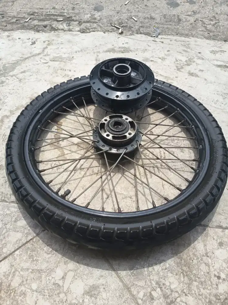 Jual sparepart vega rr 2014,vleg dpan+jari+ban, tombol dpn, blkng.