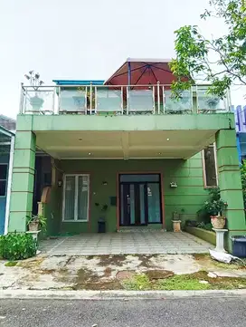 Disewakan Rumah Bagus Cluster Taman Maedowgreen Lippo Cikarang