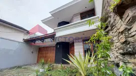 Dijual! Rumah Strategis & Luas di Jantung Kota Malang Akses Mudah