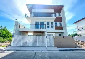 SUPER ISTIMEWAH RUMAH KOST ONE GATE DI PERUMAHAN BUMI MARINA MAS