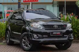 Toyota Fortuner 2.7 G 2.7G TRD Luxury Bensin AT Matic 2015 Hitam