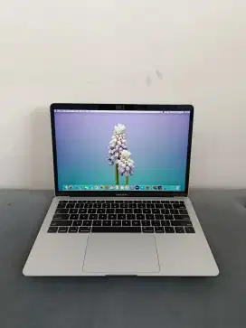 MACBOOK AIR 2018 i5 13INCH RAM 8GB SSD 128GB