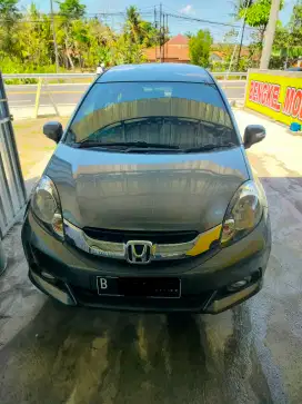 Dijual Mobilio 2014