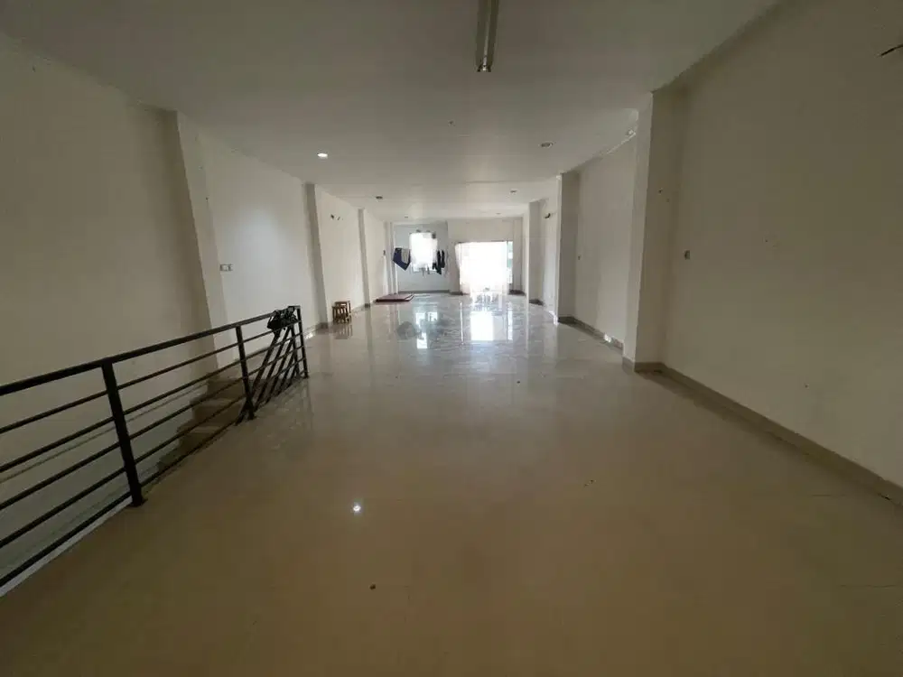 Dhyana rumah kost jelambar uk 6x25m bawah ada cafe lokasi strategis