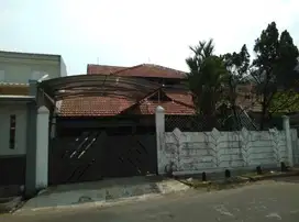 Dijual CEPAT RUMAH classic siap HUNI Kenjeran indah, Surabaya Timur