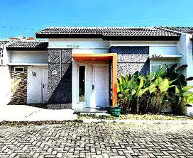 Rumah murah di perumahan cluster gentan Area