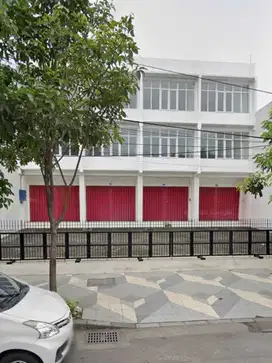 Disewakan Ruko Baru Gress Raya Dharmahusada 3 lantai Strategis