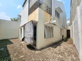 Dijual Rumah Hook/Hoek Cluster Oleaster Gading Serpong