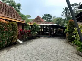 Resto Villa Joglo Kaliurang dekat HeHa Forest Kaliurang