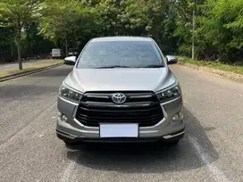 Toyota Innova 2.0 Venturer Matic/AT 2017 Silver